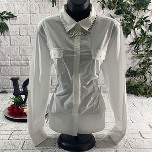 DEFECTS Unbranded Women’s White 2-Pocket 6-Button Up Long Sleeve Shirt (L) BA12